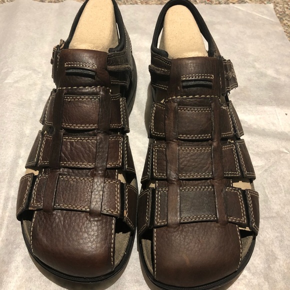 clarks mens sandals size 10